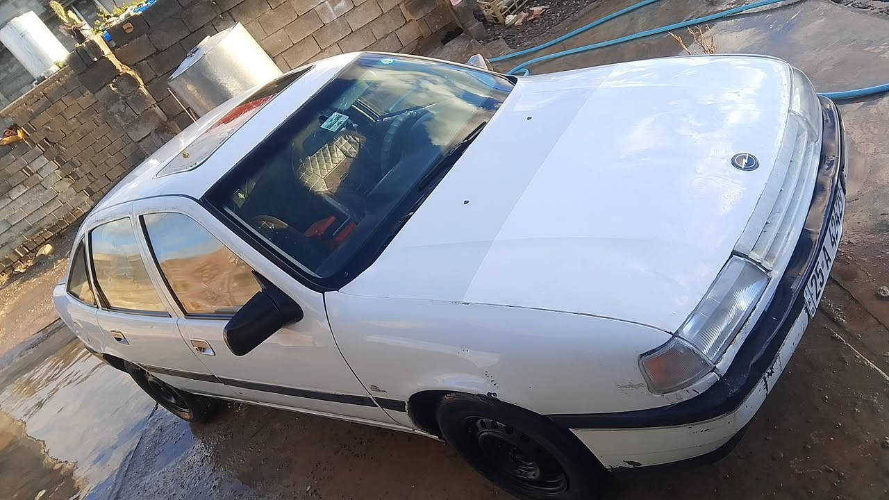 اوبل فكترا موديل 91 محرك 16 لا صرف لا بخار سنويه وارقام جديد ل 2030 كابون بنزين بي مكان السياره   الحويجه  السعر 33 الرقم ***********
