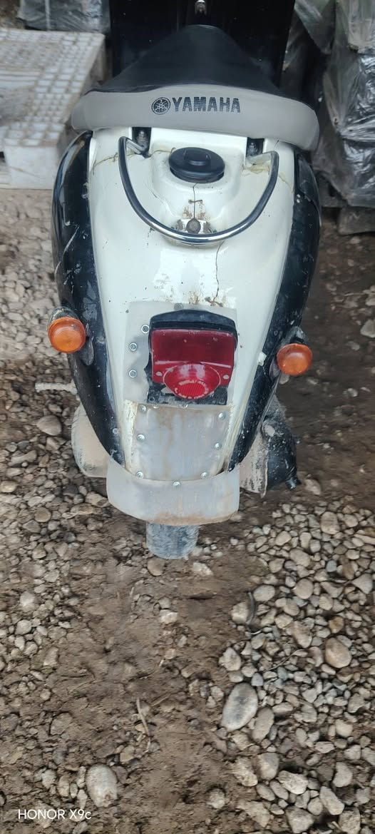 سلام عليكم  عندي هذه للبيع سعر 250 او معرضه ويه يراني هذه رقمي *********** او خاص
