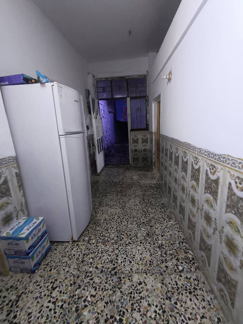 بيت تجاوز للبيع خلفي مساحه 95 كراج وحمام خارجي  واستقبال وغرفه وحمامات ثنين داخلي ومطبخ مثل مموضح بالصور بغداد مدينة الصدر مقابيل سوق الوحيلات ساحه جبار يم ملعب جبارر
للاستفسار ع هذا الرقم 
***********
*********** بغداد, العراق
