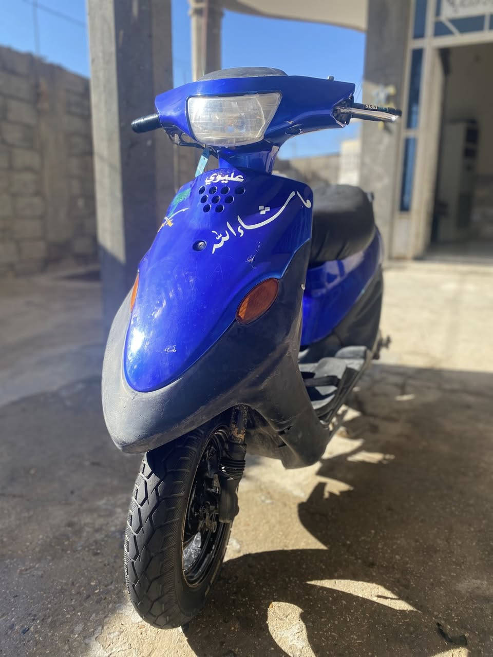 السلام عليكم بيجي تسعه زررف للبيع محرك مامفتوح شلعه ومعدل فول شرط معدلك ٨٠ سلف وهندر اشاير بكلايت كله شغال مابيها نقص برغي لا صوت اكسل ولا صوت بل محرك سعر خاص مكاني بابل مسيب حي العسكري ***********
