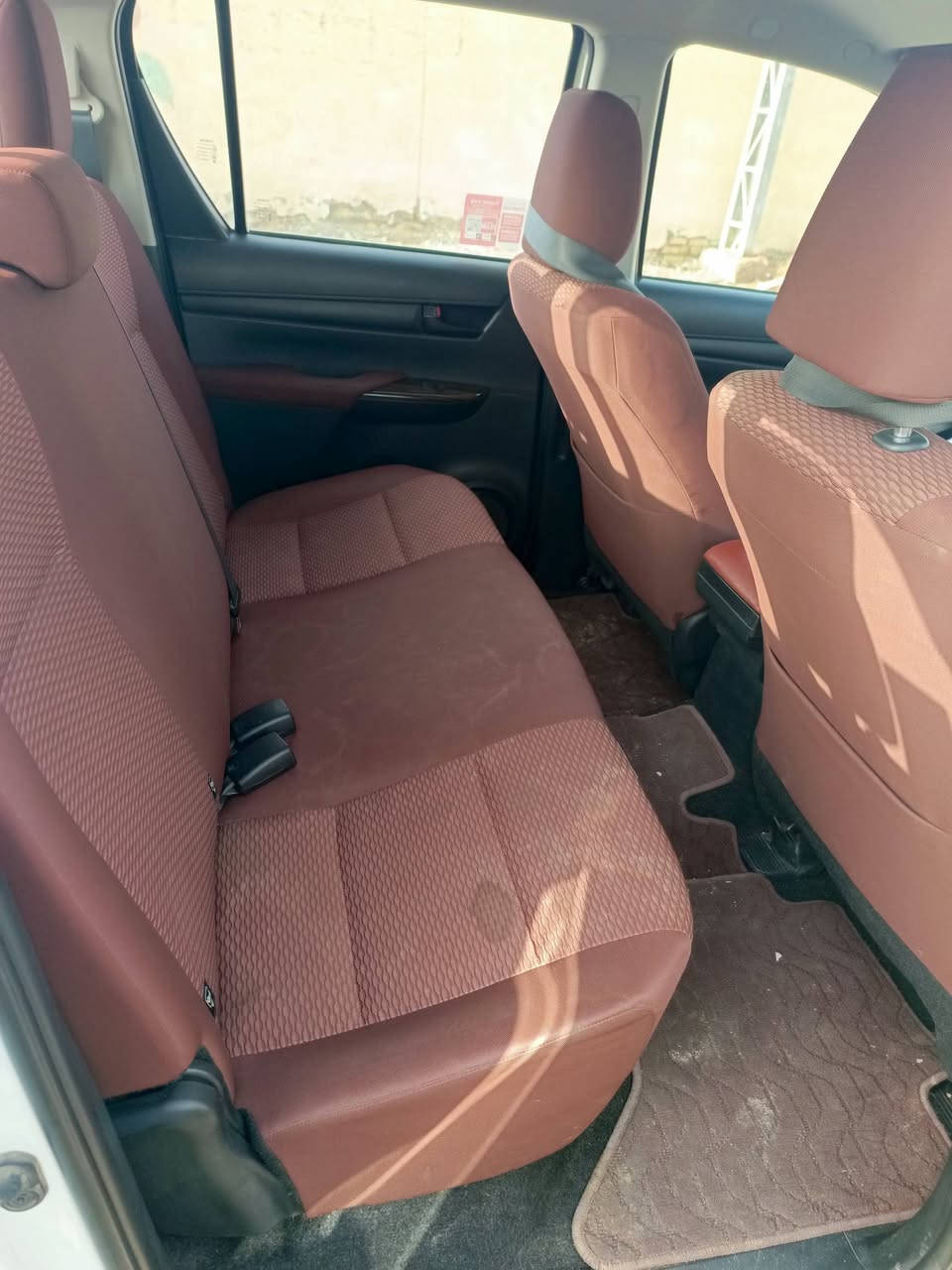 سلام عليكم سيارة للبيع 23 ماشيه 35 المكان واسط نعمانيه كفاله عامه بسم سيد يوسف البعاج  السعر 275 وبيها مجال بصيط للستفسار  ***********
