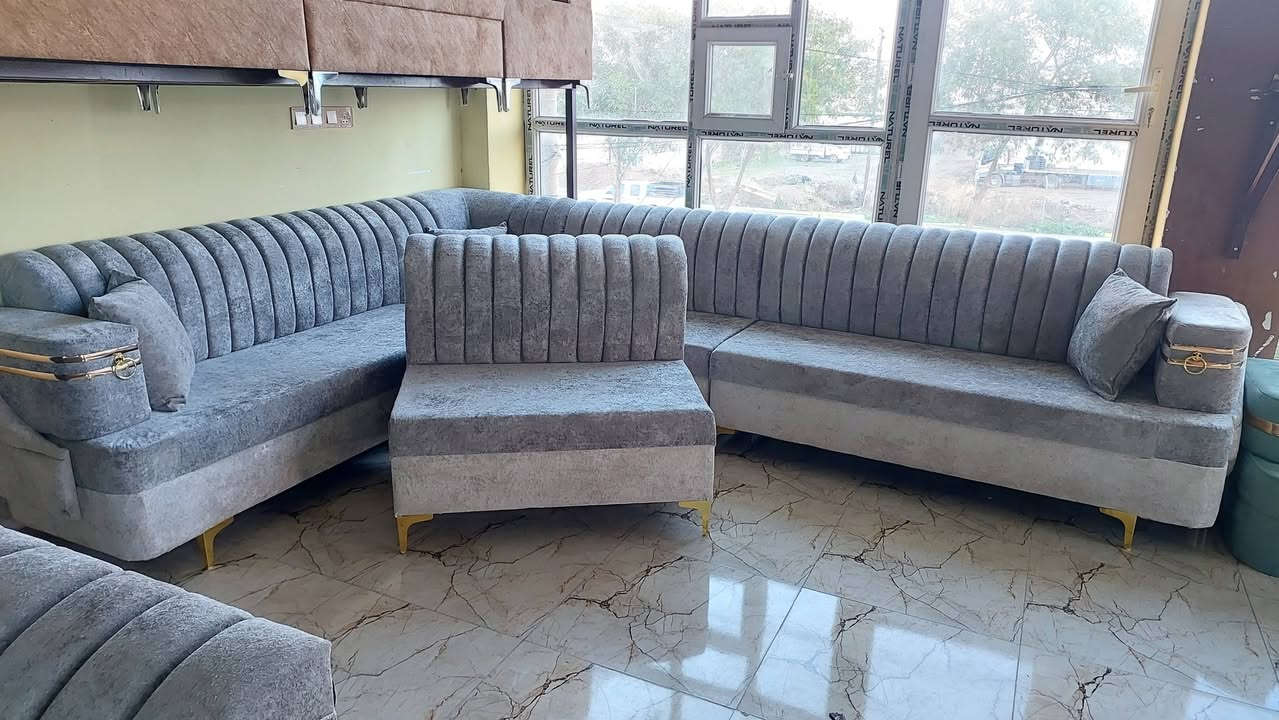 ديوان ستندر 7متر 5قطع 4كوشات شغل ممتاز واسفنج ضمان اصلي ما ينزل بسنه وسنتين 380الف مع التوصيل والقياس متر 85و95و115 مجمع النذير للاثاث المنزلي الجديد والمستعمل والباله اوربي بيع وشراء. تجهيز بيت كامل بسعر تنافسي وتجهيز لاهل الجمله.  كركوك حي النصر مقابل مركز شرطه ...خلف المرور القديم مباشر ***********
*********** 
***********
