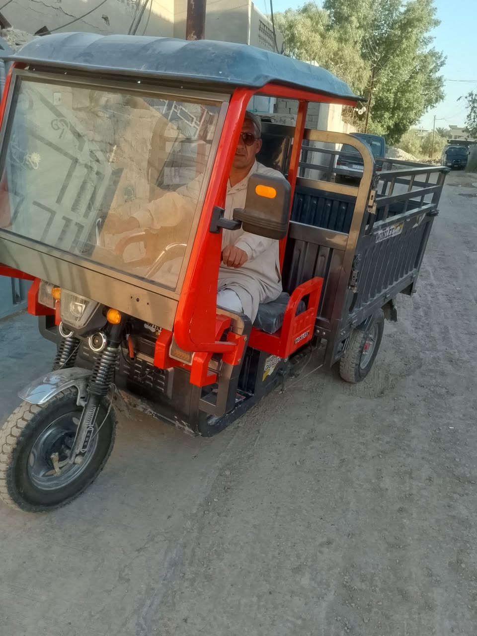 سلام عليكم ستؤته اللبيع شحن نوعيتها ونلي 
دراجه مفوله من كهربائيات من بطاريات والك الفحص
موديل 2027 بعده مانازله على السنه الجديده يله تزل 
حجم الكبير البدي مالتها 180X130
القمريه شركه وتفصالها كله بعده على يد الشركه خلاص 
ماملعوب بيهأ   من وصل الوكيل الحصري الراعيها محد مشتريها قبل يعني زيرؤ 0
الوصل موجود كلها جديده العنوان ابي غريب حي الشهداء 
ملاحض اني مكلف بل نشر رقم راعيا *********** ابو عبد الرحمن الحياني
