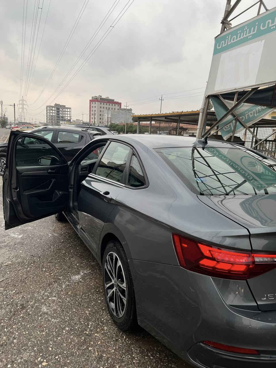 جيتا موديل23 وارد نكديT1.5 ماشيه
30m الف
فئه السبورت 

سياره جدا نصيفه وجاهزه مابيها نقص ابره 

ضرر السياره 3 قطع صبغ  ايرباك طاك

 ومرجع سستم

وباقي تفاصيل  المعروفه بل جيتا السبورت 

سنويه وهزه جديده اب اسمي
 
السعر 145 وبيها مجال بسيط للشراي

اتصال ***********
