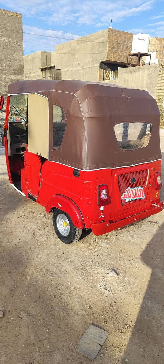 سلام عليكم 
تكتك البيع 22شهر ال8
رقم بصره بسمي 
رقم الهاتف ***********
عنوان ناصرية غراف 
السعر خاص
