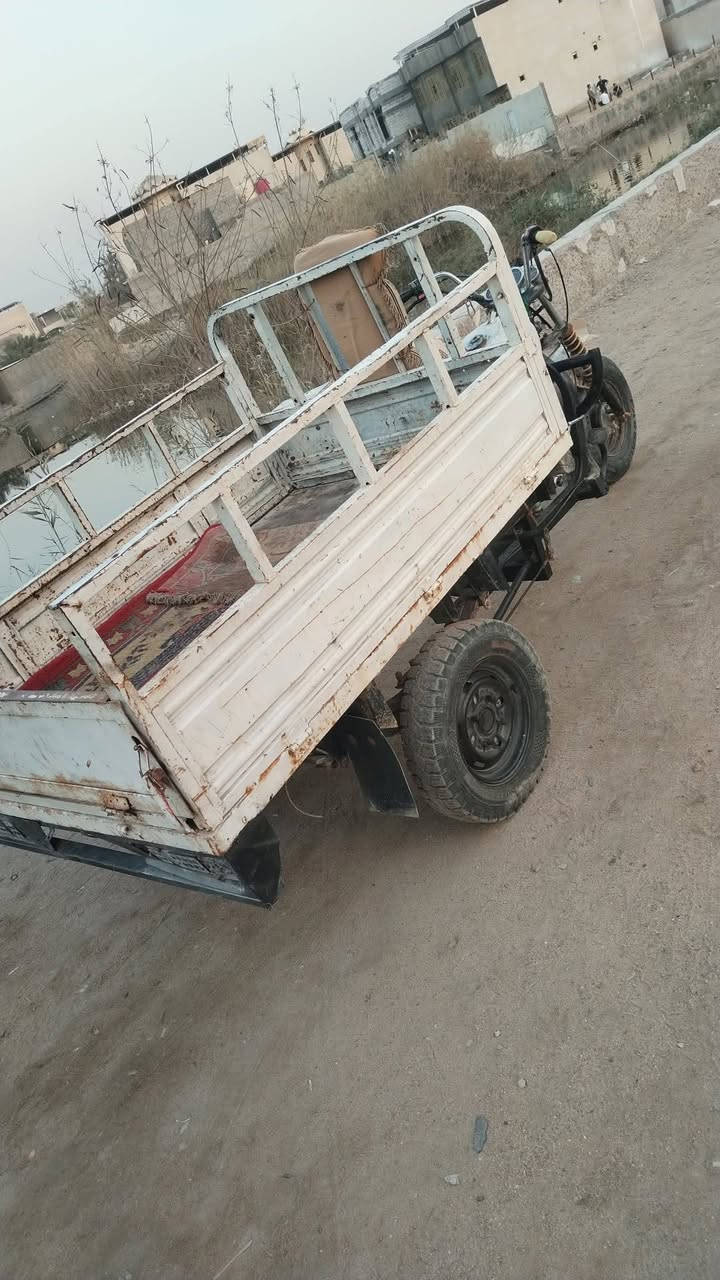 السلام عليكم ستوته دايوان للبيع اكسن لطش قطعه وحده مكينه ناعمه كلش حلوه اوراق كامله بصره ابو الخصيب السعر 700 وخمسين رقم ***********
