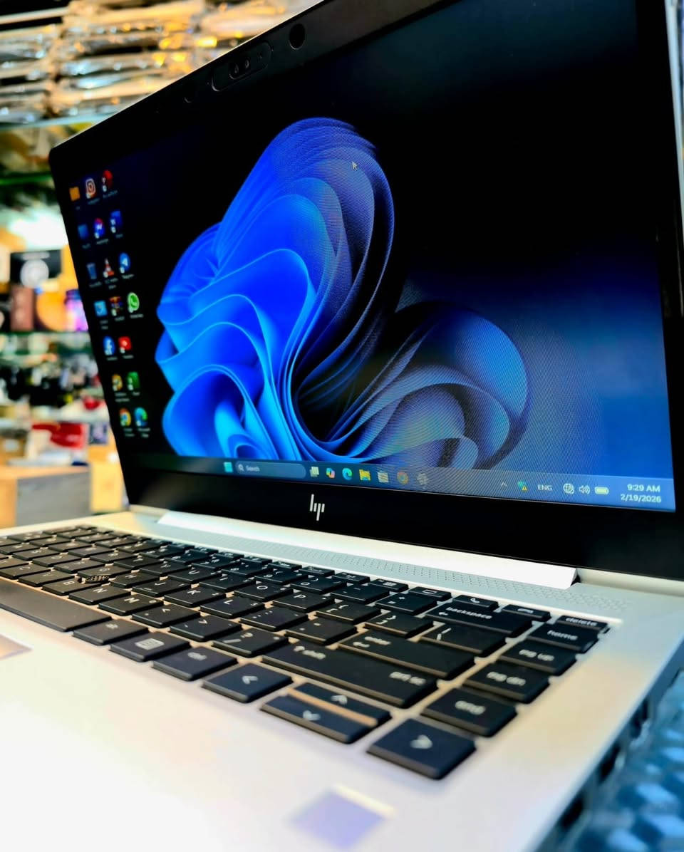 hp ELITEBOOK 840 G5
CPU : i5 8th
RAM : 8G
HARD : 256ssd
SCREEN : 14"
GPU : intel
الملحقات : 
شاحنة اصلية + حقيبة و ماوس
العنوان :
 موصل - المجموعة الثقافية ـ قرب نفق الجامعة - مجمع الغانم
للتواصل : 
***********
***********
