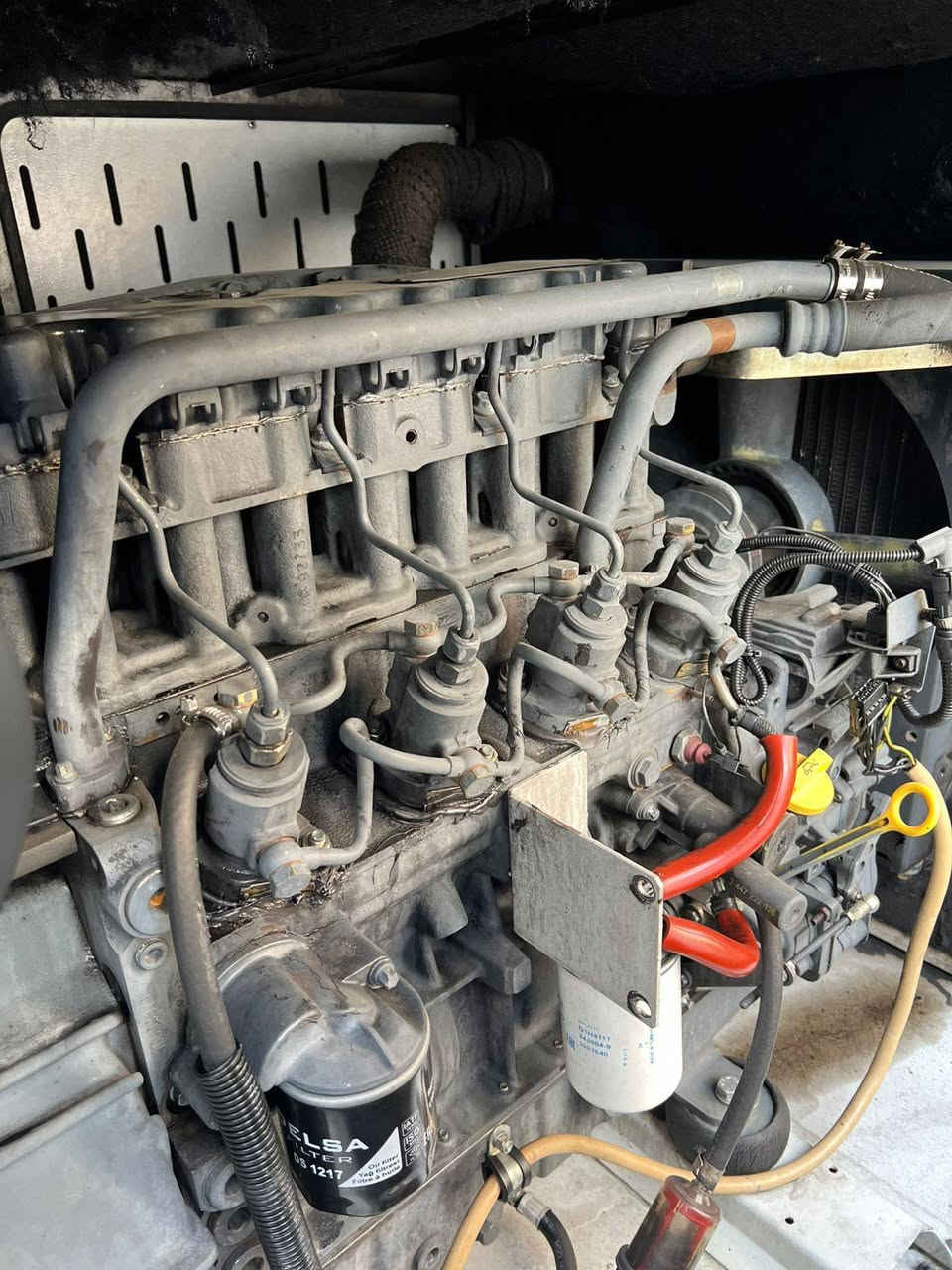 مؤليده دؤيس( DEUTZ )✅️4 سلندر✅️سوبه ر ، زه يتي ✅️ 60 KVA ✅️ كاتم أبيض سبي 
☎️کورك فايبر واتس اب ***********☎️
☎️اسیاسیل:Asiacell:***********
(ڤالڤو🇸🇪 بیرکنز🇬🇧 کمینز🇺🇲 دوسان🇰🇷 افیکو🇮🇹 دویس🇩🇪 مرسیدز🇩🇪 کاتلبیلر🇺🇲)
