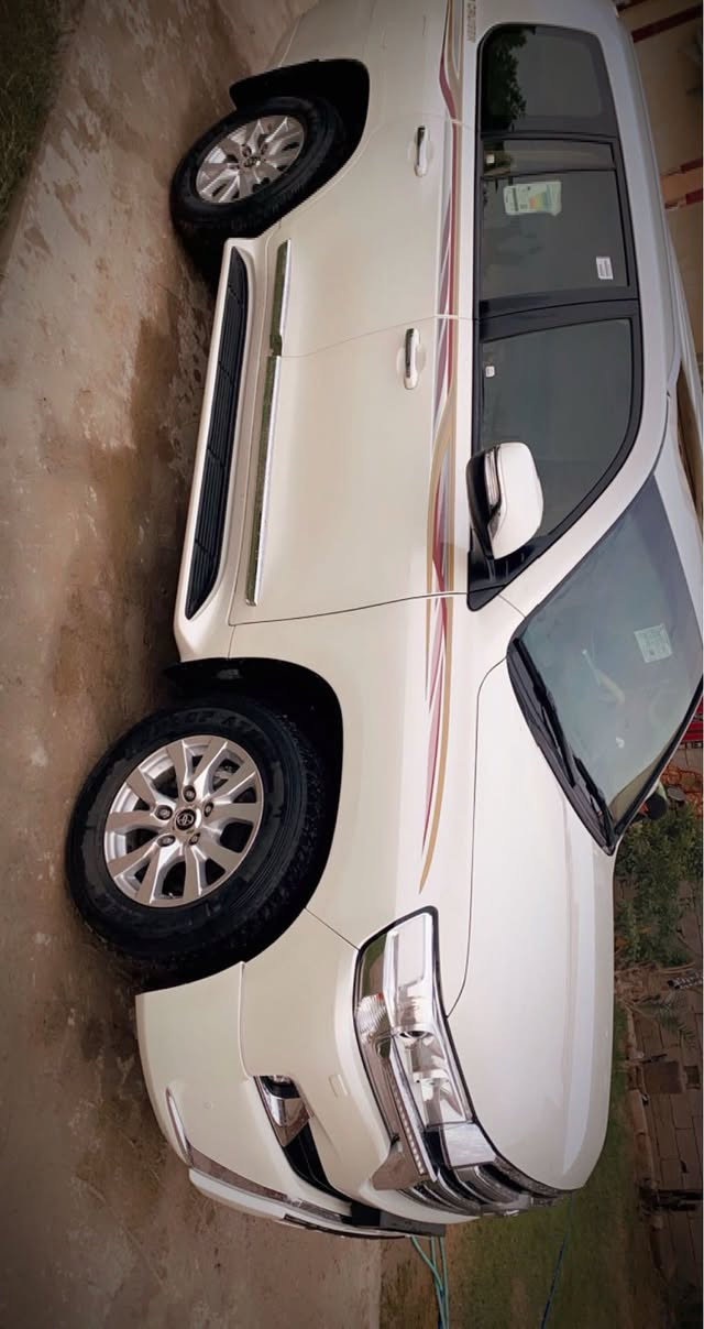 السلام عليكم لاندكروز 2018 بريم اصل معروف موصفات البريم السياره ماشيه ١٣٠ حقيقي علماً السياره بيها باب مبدل اصل من الشركة السعر ٥٠٠ وبيها مجال الاتصال ع ***********
