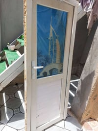 باب • حمام • بايسكل