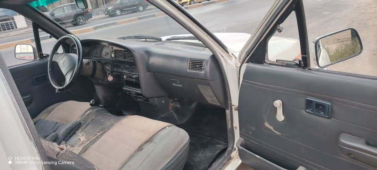 بيكم تويتا 93 اني الشرعي شرط كير أكسل شاصي محرك سنويه جديده بعد ماشديت الوحات رقم نينوى كاربون بانزين ببها الظرر البودي جيهت الصايق موظح بل صوره حار بارب السعر (65) رقم الهاتف(***********)
