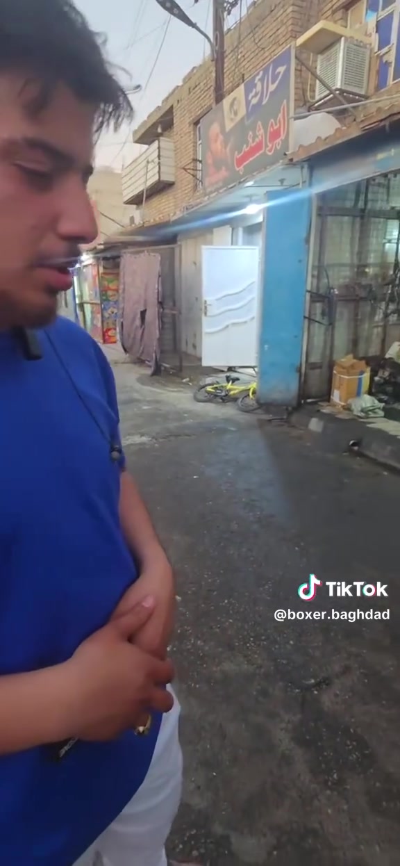 بوكسر البلديات ينصح العالم
خبر ٤ سنين في عالم البوكسر +الدايوان
عنواني بغداد/البلديات***********
