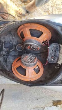 سماعات • صوت قوي • حجم كبير