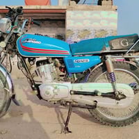 دراجه 4 كير نامه برو دسك امامي موديل 2023 جاهزه ما مفتوح ولا برغي بيها...