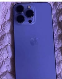 آيفون 13 • بطارية98% • ضهر مكسور