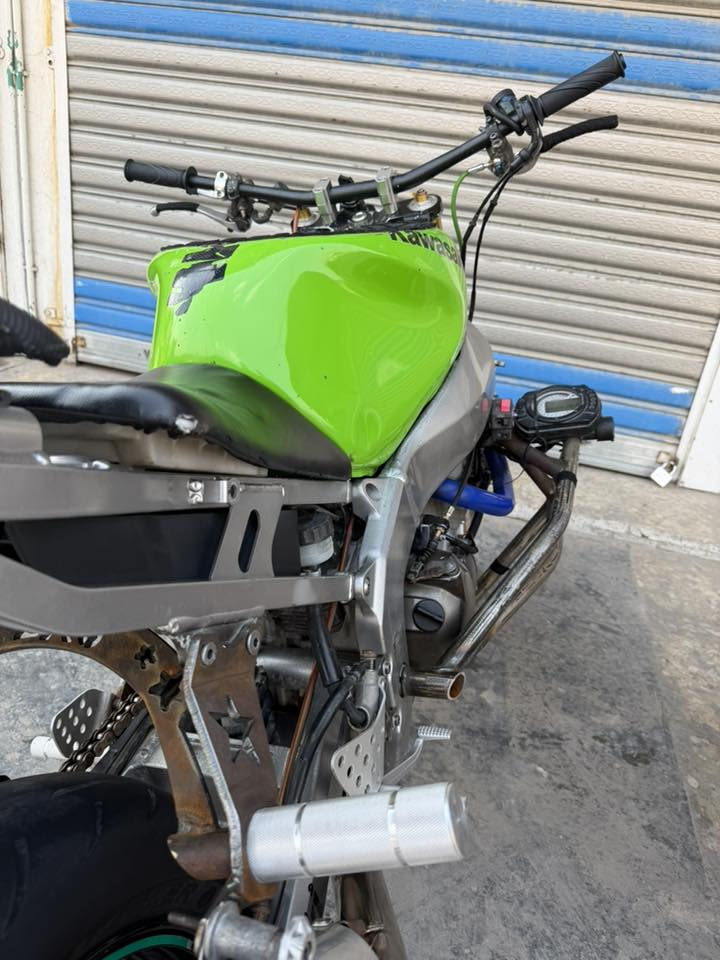 السلام عليكم كاوسكي 636مديل 2004دراجه مكفوله كفاله عامه اي نقص مابيه مزوده تزويد كله اصلي مكاني بغداد مامتواجد خاص شراي يتصل سعر30بيه مجال ***********
