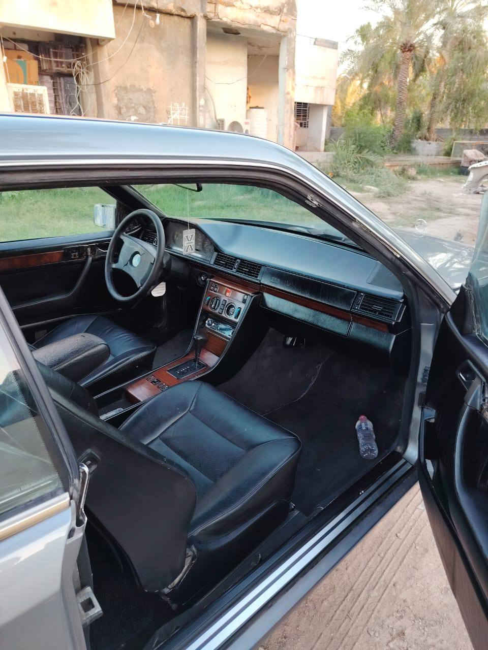 السلام عليكم مارسدس كوبيه
( تك باب) للبيع

 رقم بغداد انگليزي  بأسمي شرط التحويل *********** 

50$ قابل للتفاوض
