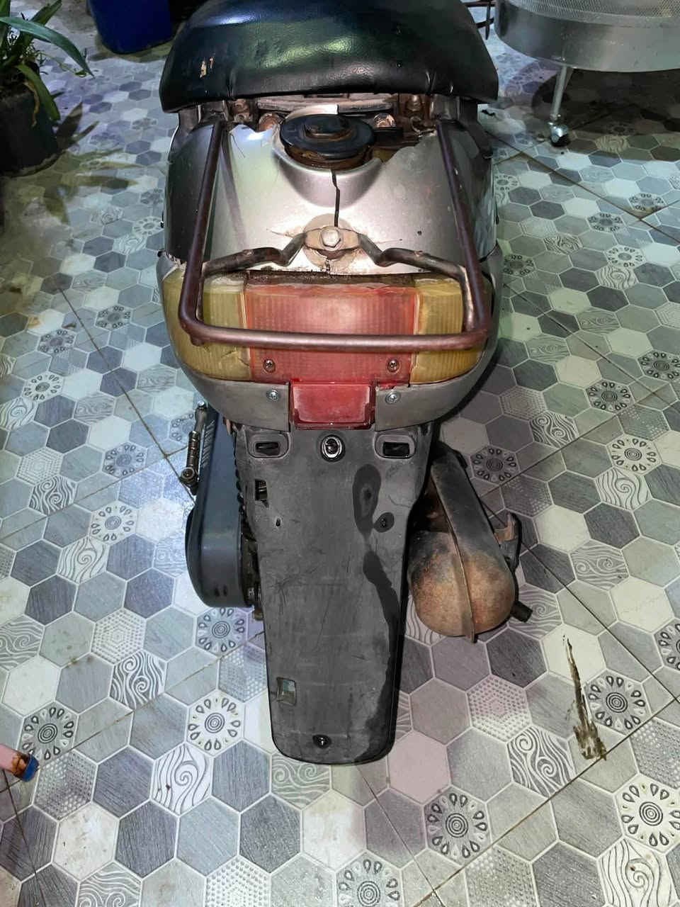 دراجه بطه 60للبيع كلهة شغاله سلف هندر كهربائيات دراجه نضيفه بلاديه كلهة كفرات سعرهة 275وبيهة مجال مكاني كربلاء حي النصر الشراي خاص او يتصل على رقم ***********

