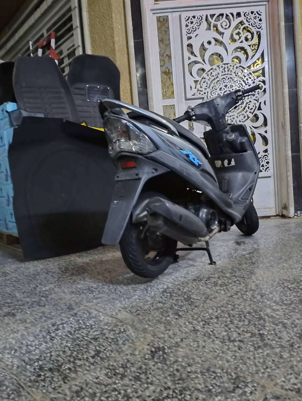 سلام عليكم
عدله للبيع مكفوله 
ما مفتوح برغي من المحرك 
دشبول لونين دراجة كله مختمه 
درجه نازله من الرمبه3اشهر 
مكان بغداد بلديات الصحفين 
سعر 900بيه مجال حك جيتك
***********
