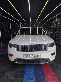 سلام و عليكم جيب كراند شيروكي موديل 2022 ماشية 67 سيارة فول 1/1  السعر...