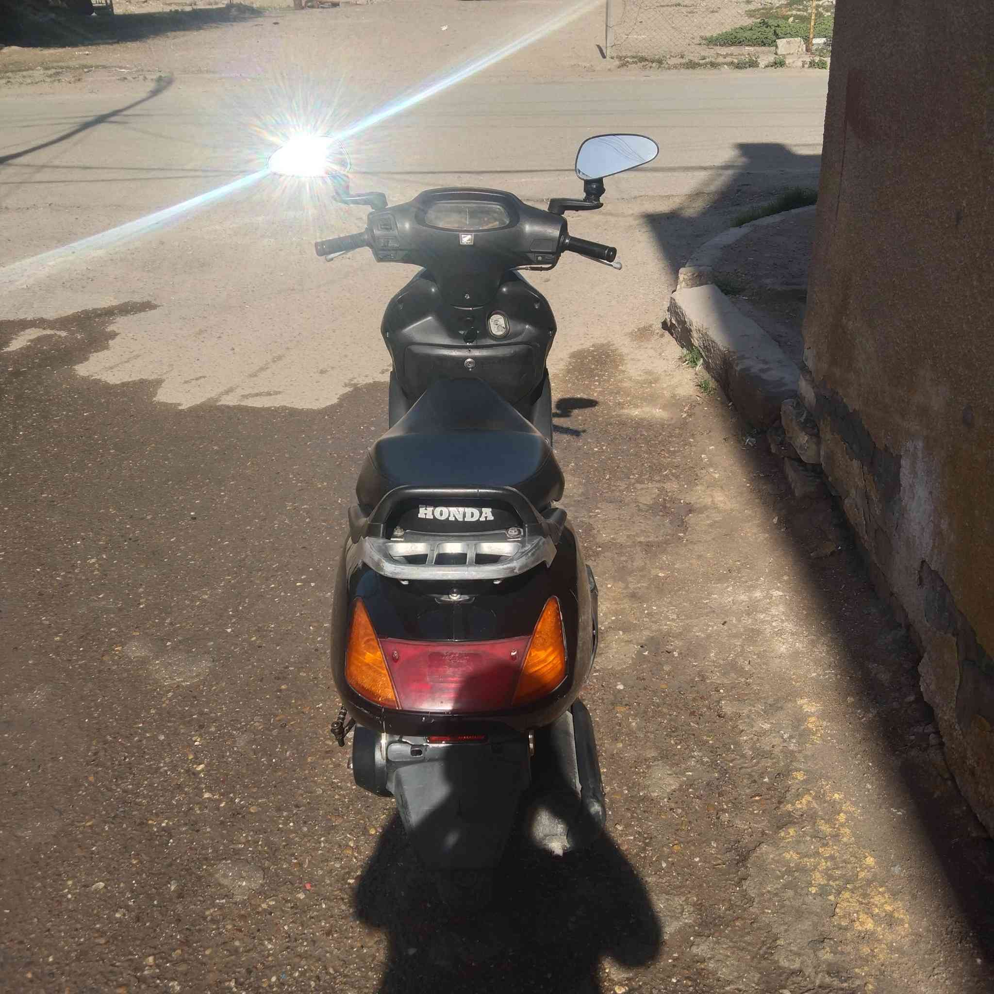 سلام عليكم دراجه سبيسي معروضه للبيع مكاني بغداد الزعفرانية السعر 500 رقم التلفون ***********
