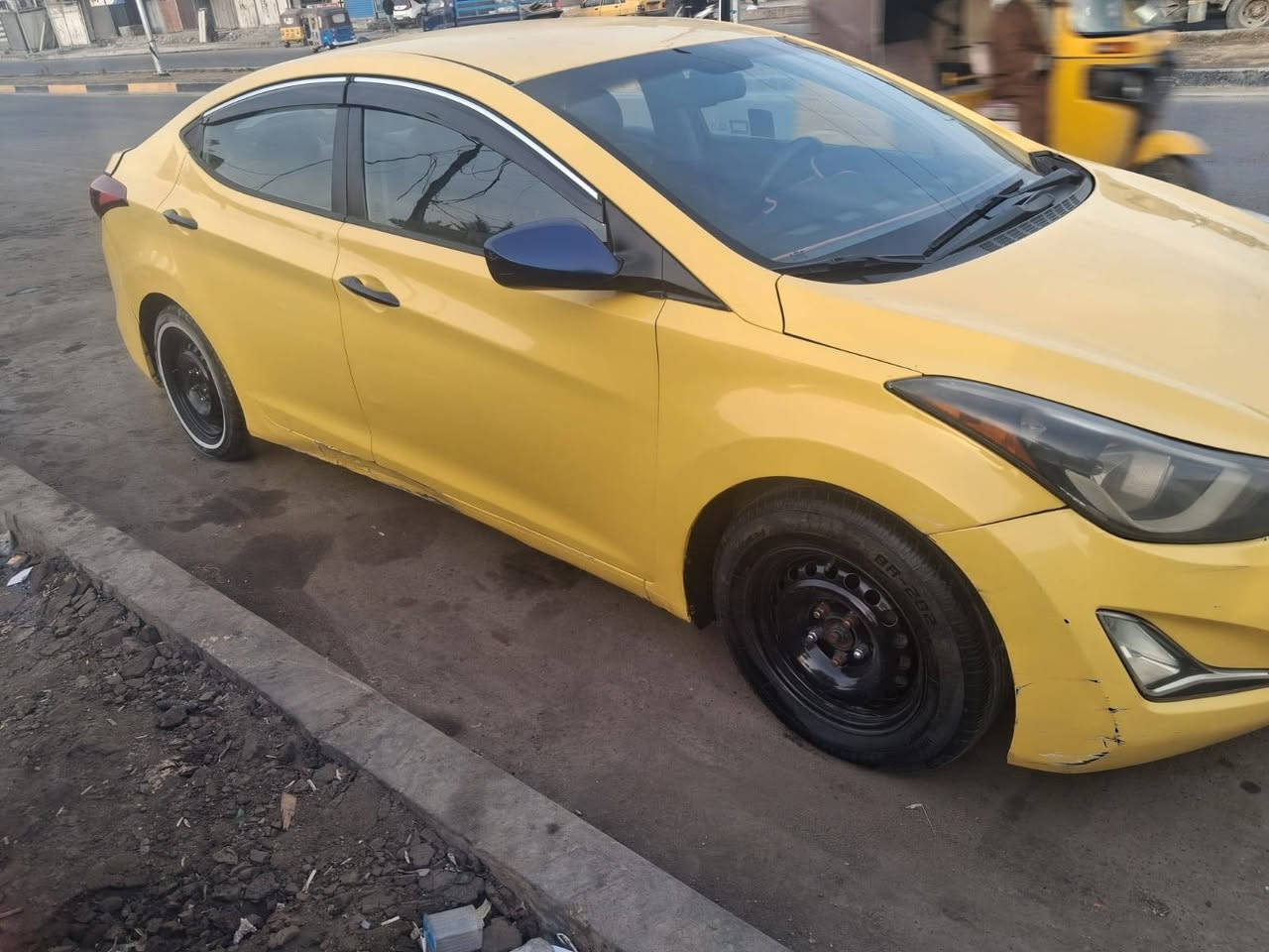 النترا موديل 2015
وارد امريكي
مكينة دوش
شاد مكينة و كير قبل شهر  
و الوصولات موجودة
تدفئة تبريد شغال 
بيها كص جاملغ خلفي الايمن فقط

السيارة باسمي تحويل ثاني يوم 
السعر 88 ورقة و بيها مجال بسيط

الرقم  / ***********
المكان / بغداد مدينة الصدر
