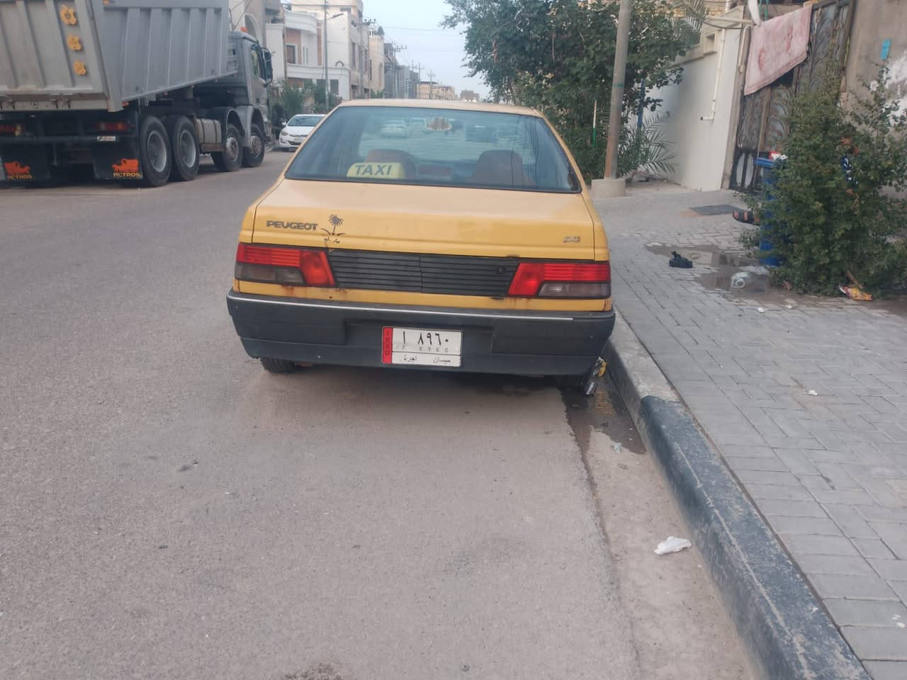 السلام عليكم
للبيع بيجو محور كير اوتوماتيك
محتاج واريد ابيعه راعيه موجود
تريد وكالة او تحويل 
مكاني البصرة ***********
20وبيه مجال للشراي
