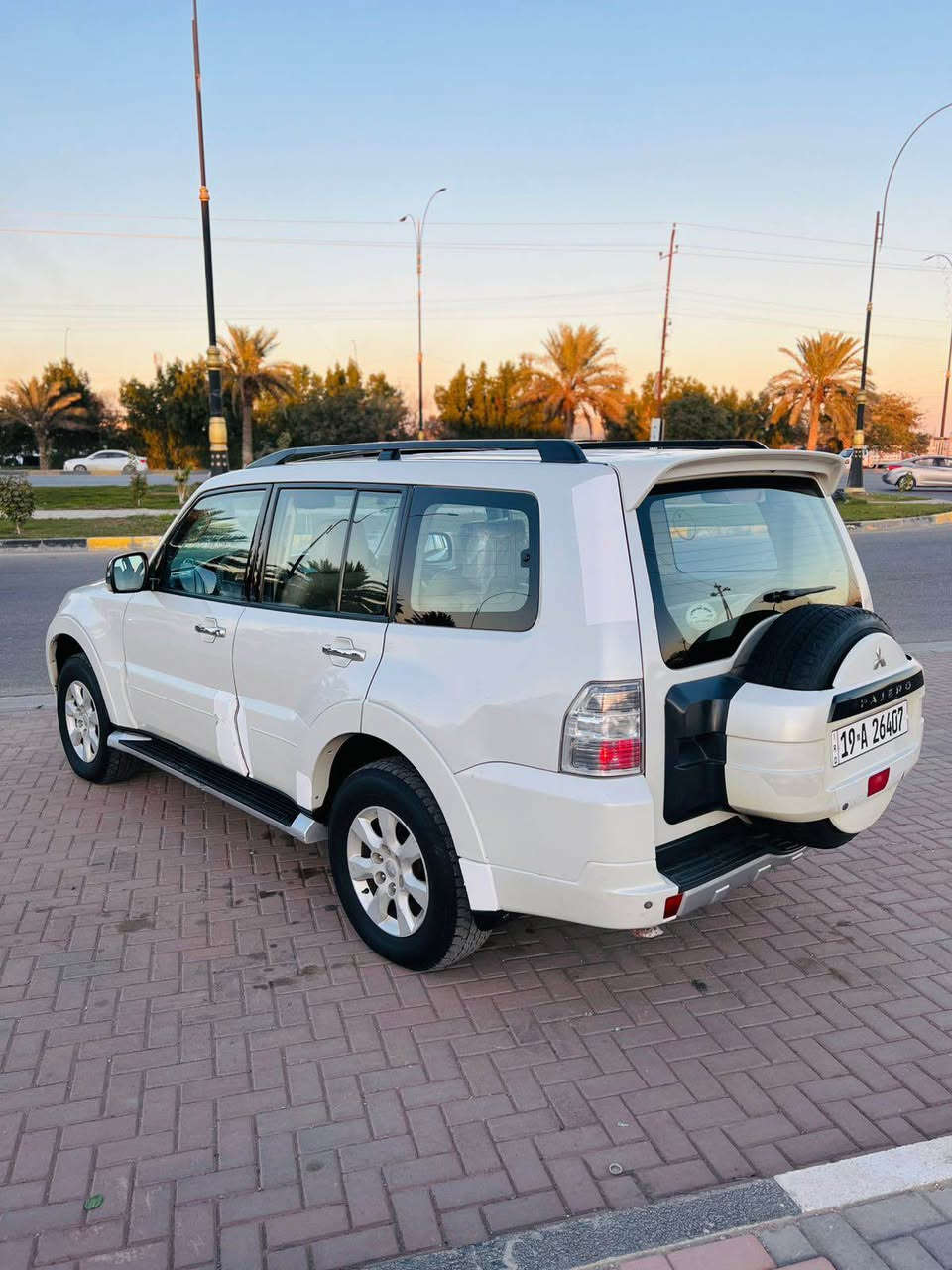 سلام عليكم باجيرو 2014 حبتور  خليجي رقم كربلاء الدولي مشروع وطني تتحول بكل المحافظات 
فول مواصفات حبتور سته سلندر سبعه راكب ثلاثه قطع تبريد مركزي شاشه كار بلي كشنات جلد كشنات كهرباء تحكمات ستيرن جهتين مري شفط إشاره بل مرايه ثلاجه تبريد نظام دمام كبير فوريل تبريد لمس وبعد بيها هواي مواصفات معروفه 
كير محرك تبريد تخم تاير حداديه كلها جديده وخير من الله 
ماشيه 99…Km حقيقي اصل 
مكان سياره كربلاء إلمقدسه 
رقم الهاتف‭…0770 730 3729‬
سعر 158…
ملاحظة غير متوفرة حاليا على الفيس بوك كربلاء, العراق
