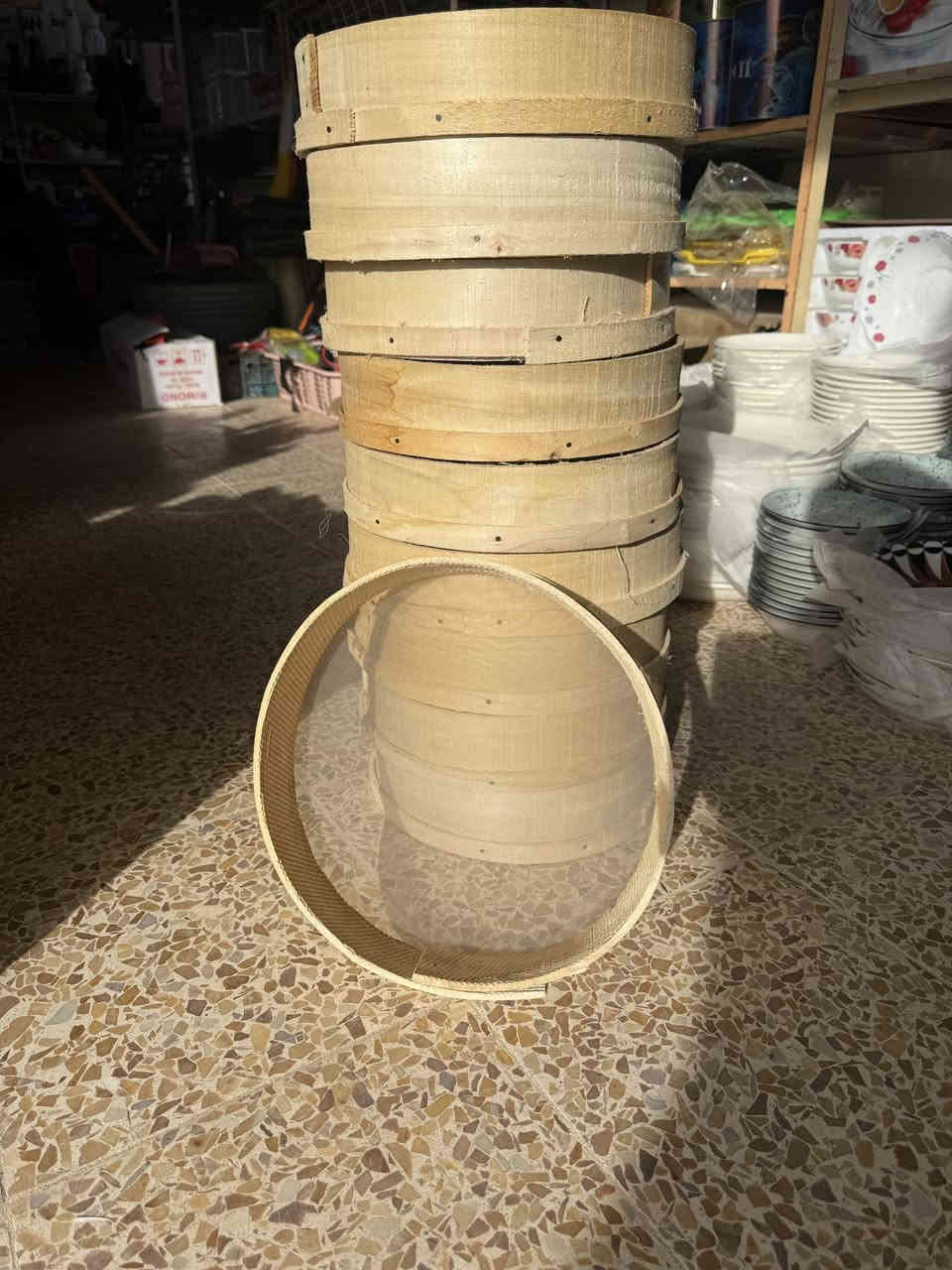 السلام عليكم ورحمة الله وبركاته
إلى زباءننا الكِرام، كل مايحتاجو المنزل متوفر 

*مكان المحل ناحيت الشوره بظهر انفوس  قرب صيدلية محمد الخلف🏥

📞***********
