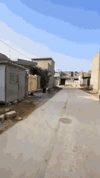 حول التحرير • ١٠٠م • غرفة واحدة