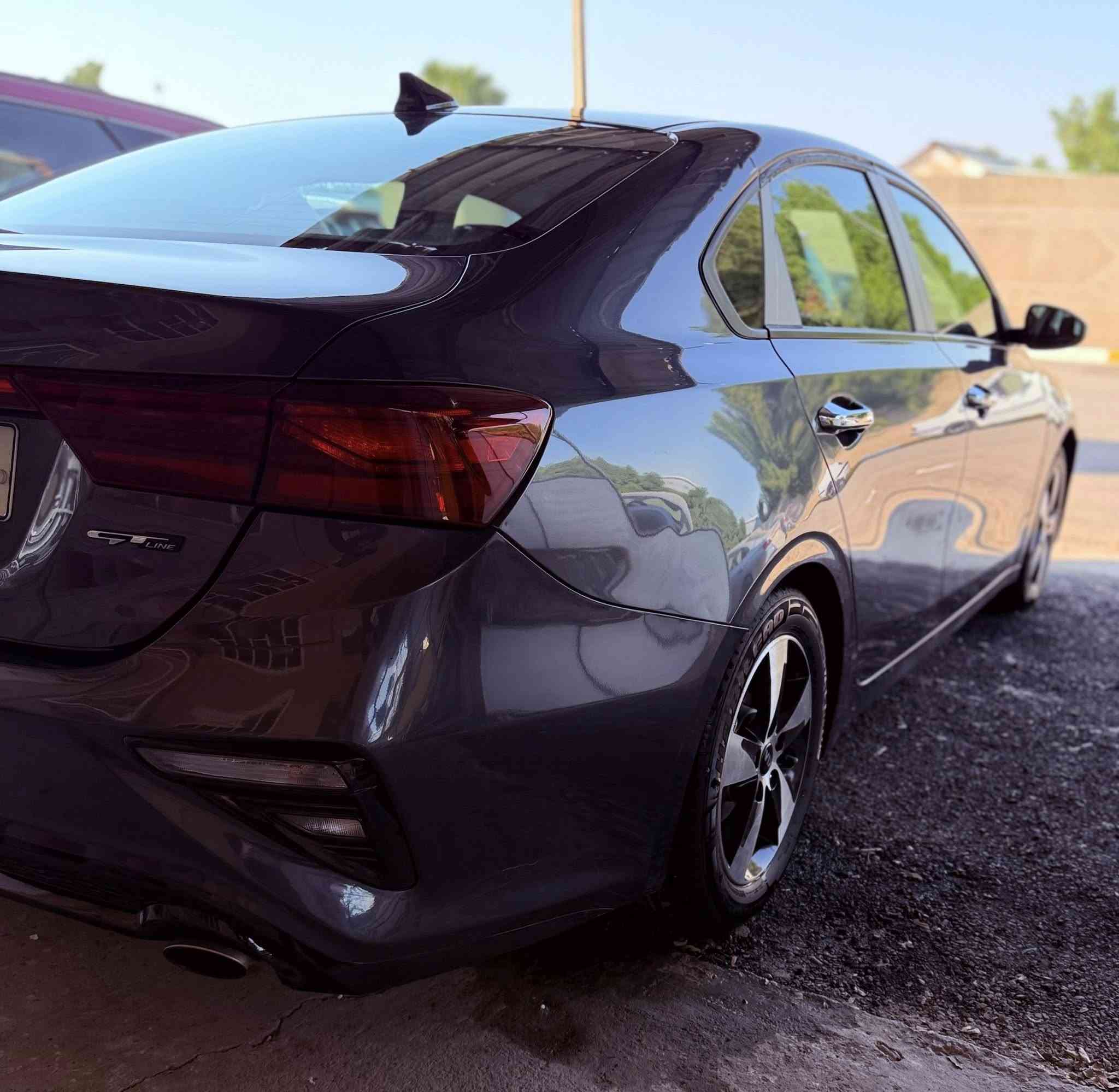 سلام عليكم فورتي موديل 2020سياره حادثه جاملغ اوباب سائق نفسهن راجعات يعني صبغ 3 قطع رقم أربيل تحويل سياره جاهزه مكاني بغداد سعر 130 بيه مجال ***********
