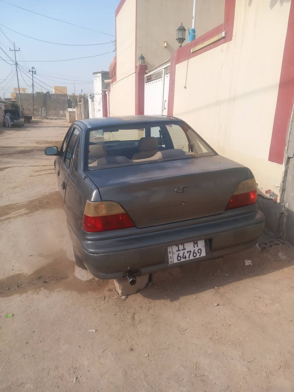 السلام عليكم دايو سلو للبيع موديل 1994 السياره بلاديه كلها لأضربه ولا صبغ ولا خياس حلوه كلش كهربائيات كلها شغاله رقم بغداد أنكليزي بأسمي سنويه ماصاقطه حداديه كلها جديده تخم تاير جديد انتاج 2025 كير ومحرك خير من الله كير أوتماتيك تبريد شغال السياره جاهزه ماناقصه برغي السعر 35 وبيها مجال  مكان نجف مناذره للأستفسار اكثر *********** ملاحظه غير متواجد ؏ــ الفيس ابو امير
