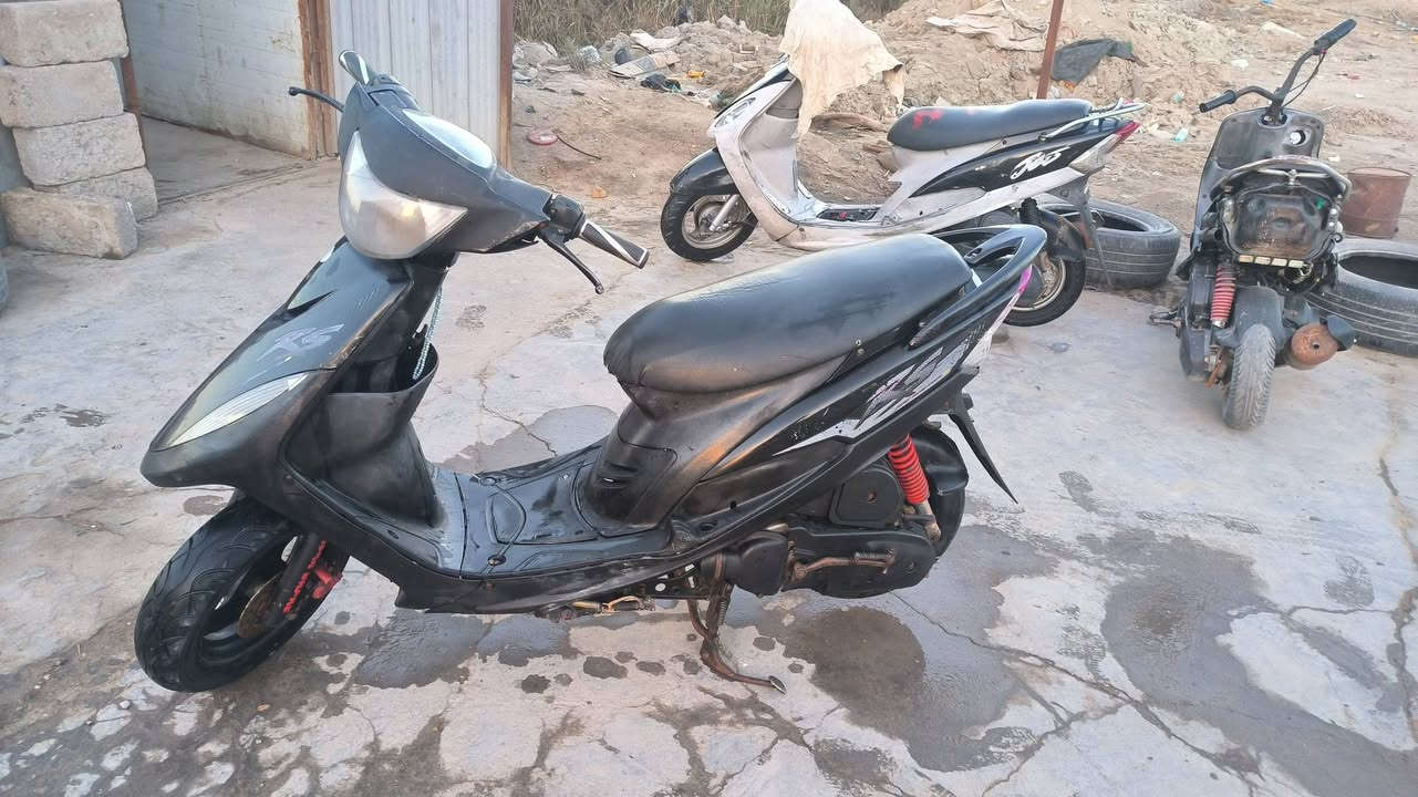 دراجه ماكس عدله كلهه ختم واحد ويه المكينه مفتوحه مره وحده كلهه شغاله من الطول لطول سلف هندر اشاير كهربائيات هورن السعر 625وبيهه مجال  المكان قضاء المدينه ***********
