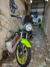 شاينك للبيع جديدة صار ١٥ يوم طالعة من الوكيل السعر ١٤٥٠ 07803754714