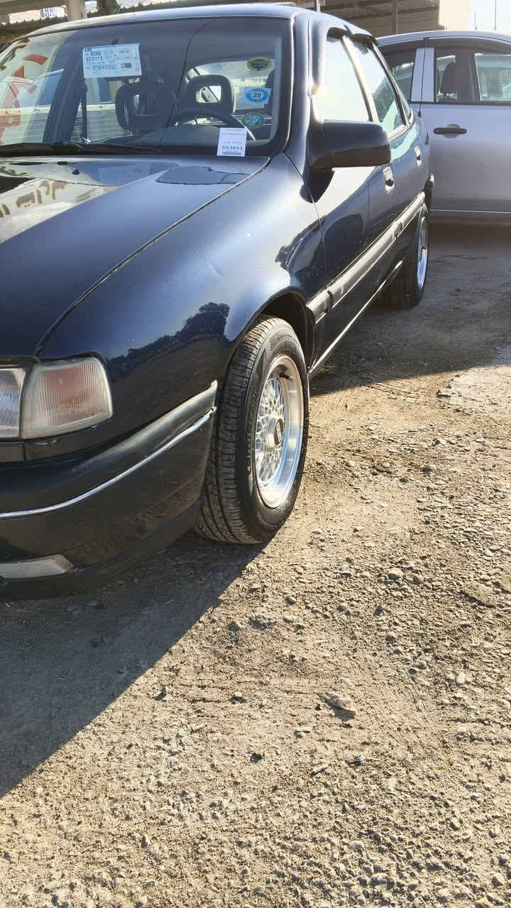 سلام عليكم للبيع أوبل فكترا سياره جديده
مكينه وكير جدد سياره فول اوتوماتيك سلايت كهرباء
موديل 91 كهربائيات كلها شغاله رايدها 50وبيها مجال قليل 
مكاني بغداد البياع ***********
