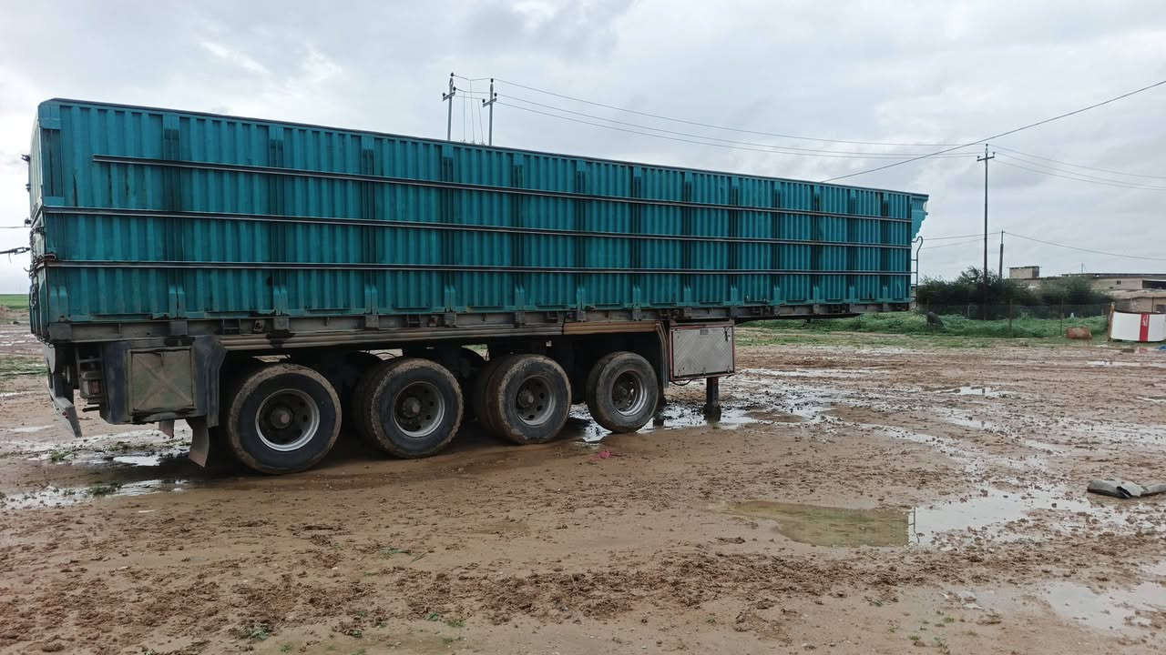 عربانه لبيع شاصي محلي 16طول 12وربع 
تايات طخم جديد جادر جديد كامله عل شقل 
السعر 140وبي مجال ***********
