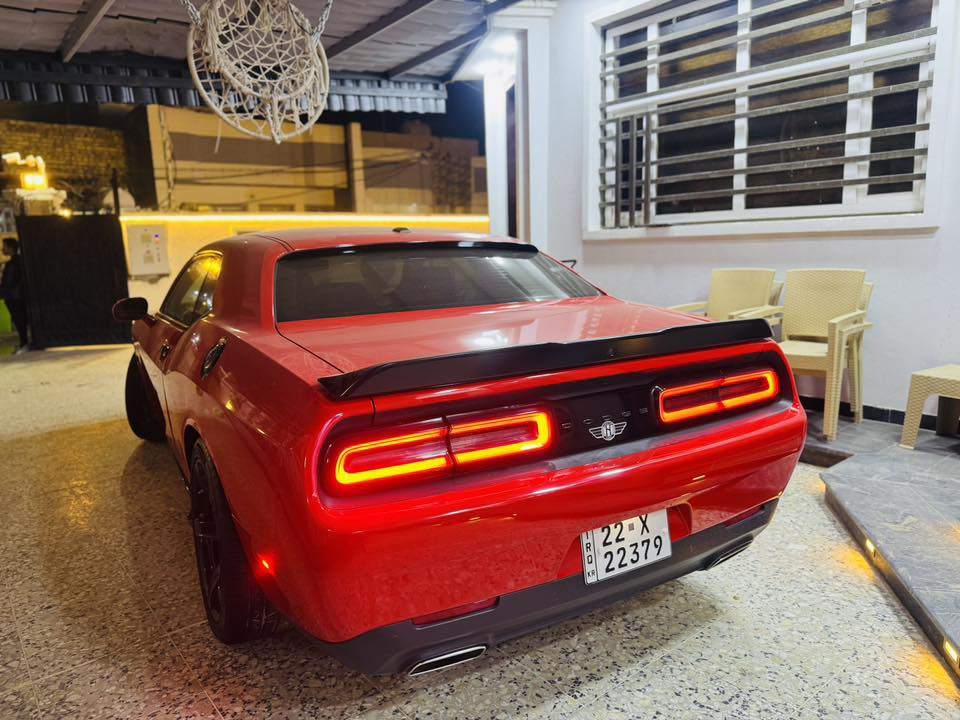 للبيع جالنجر GT
بعدهة بريحة الشركة 

محرك 3600

ماشية 19الف

بصمه أبواب

بصمه تشغيل عن بعد

كشنات كهرباء

قطعتين تبريد

كامرة خلفية

تحكم ستيرن جهتين

مثبت سرعة

كشنات جلد اصلي وكالة

ويل نجمة حجم 20

مكان السيارة بغداد

للاستفسار ***********

🛑ملاحظة شكو قطعة بل سيارة SRT بلادي امريكي 

  سيارة من القطع النادرة
