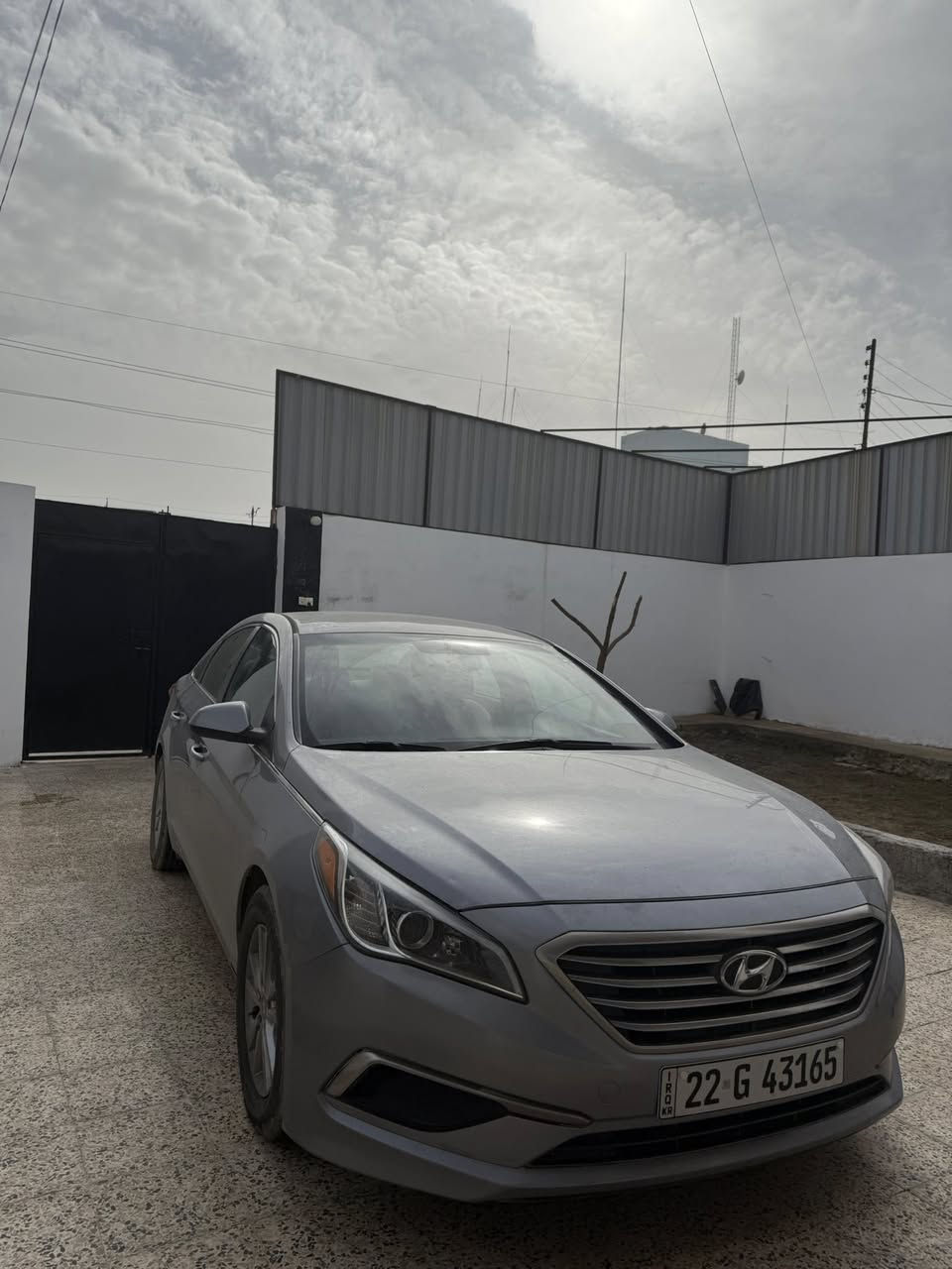 للبيع سوناتا ٢٠١٦. سياره جديد   بي ضرر بس برأس بوند فقط بدوان دواخل شرط مواصفات نص  رقم جديد  هزه جديد ماشيه ١٠٠ ميل. حقيقي شرط مكينه كير شرط مكينه مفتوحه بس من وفوك شرط  شرط الرحله والتحويل سعرها ١٣٥ ربي مجال  رقمي ***********
