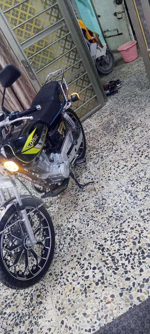 مديل 2025 طالع صار 7 اشهر ماشية 16 الف محرك 200cc سنوية بأسم العارضي بس مداور تروح تداور ويا في النجف الاشرف السعر خاص رقم الهاتف ***********
