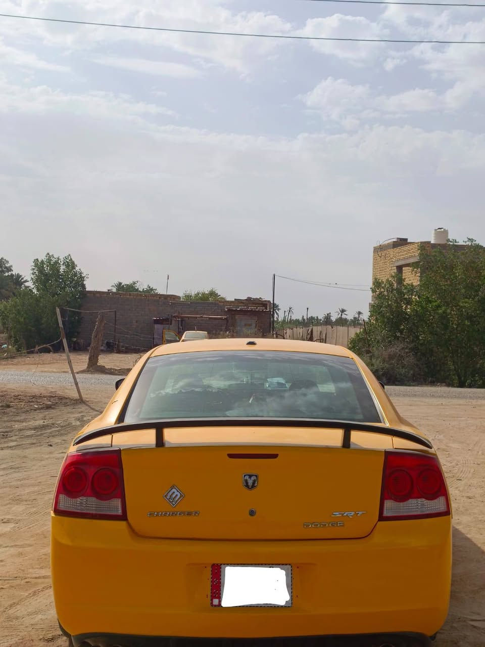 السلام عليكم 
دوج جارجر.  (للبيع أو مراوس بأحدث)
(مديل ٢٠١٠. أصل)

ـ السياره تعمير جديد 
- مكينه وكير وأكسن جدد
- ويل ١٧ تخم تاير جديد
- منضومة تبريد جديده 
- شاشة جارجر ابلاد+ تحكم استيرن
-خطه ناصريه - نجف 
( رقم انكليزي بسمنه..سنويه لل٢٠٣١.. مصفره من كلشي)

( السعر ١٠٠ وبيه مجال)
للأستفسار***********

