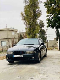 بي ام دبليو • ٥٢٨ • ٢٠٠١