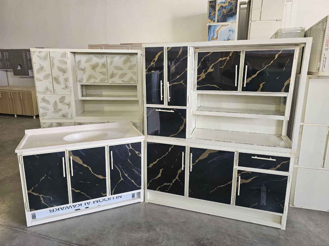 كاونتر متر ونص  ارضي وملحق ديكور حجل ثابت  مع سنك (متر و20 )مرمر 
السعر 260 الف ✔️  
سقف الارضي مبطن MDF


**إذا كنت صاحب هذا الإعلان وتريد حذفه لأي سبب، رجاءا أرسل رسالة إلى الدعم الفني**