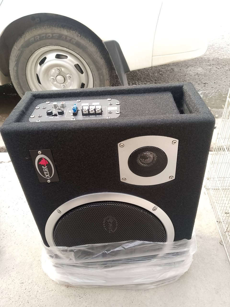 السلام عليكم
داش كام مستخدم 3 ايام للبيع 3 كامرات اماميه دواخل سياره دواره وخلفيه مع تسجيل صوت داخل سياره كلش حلوه ودقتها فولللل 

مضخم صوت دمام للبيع مستخدم شهرين 10 انج صوت يخبل للبيع 

***********
راسلني وشوفك دقت التصوير
