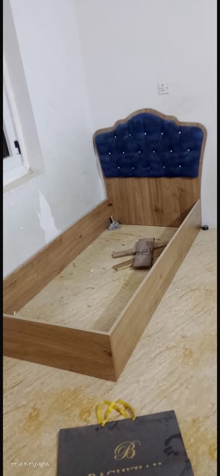 قيم وخذهن بلاش ***********
