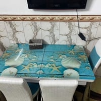 ميز طعام • حجم كبير • جام