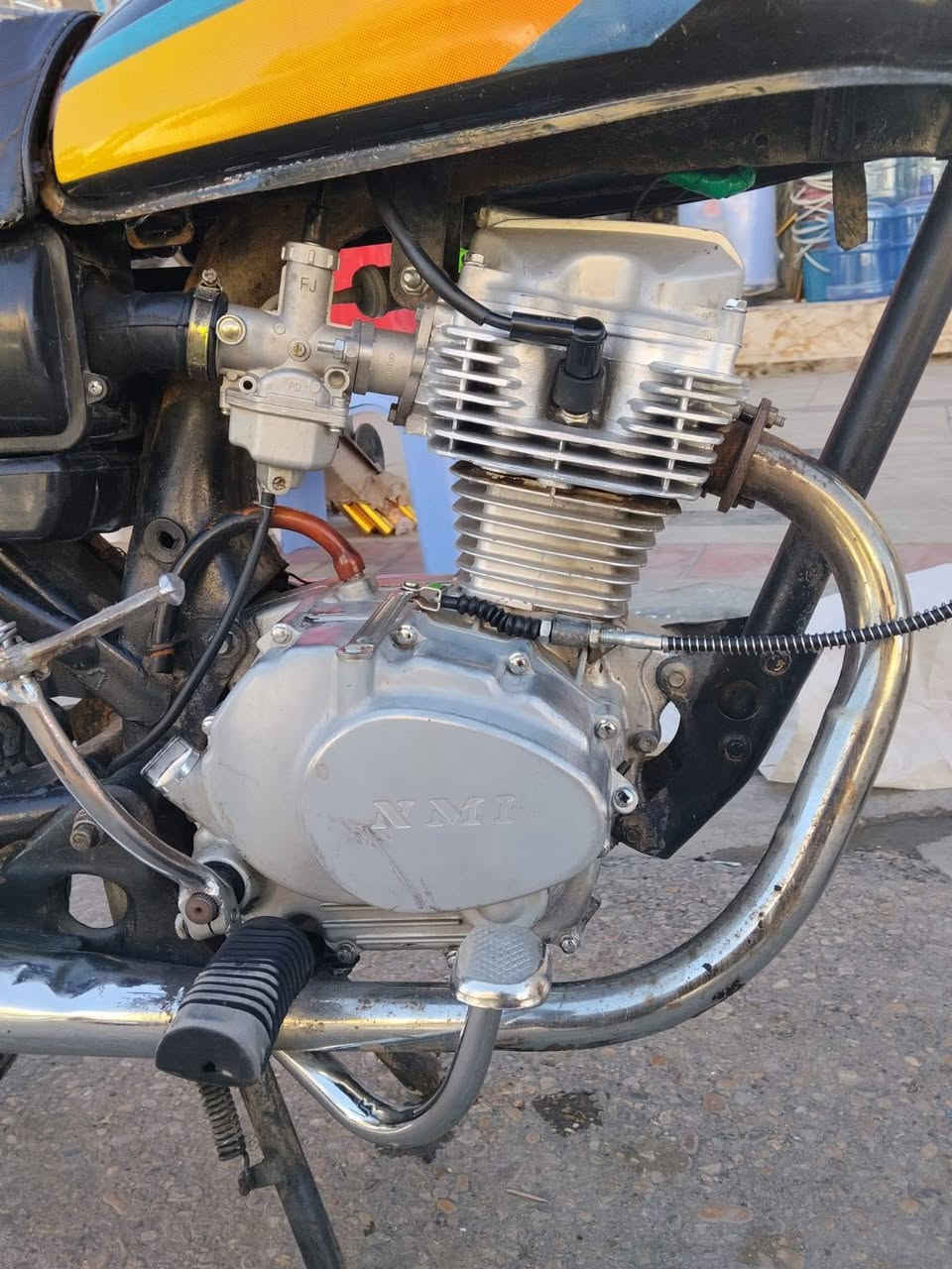 السلام عليكم دراجة ايراني للبيع مبدل كور و ولفات السعر 350 وبيها مجال الرقم ***********
