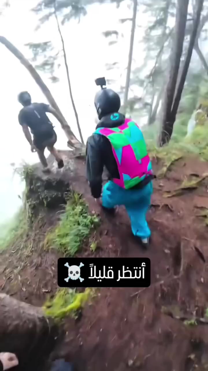 مايكروفون لاسلكي K8 للهواتف –✅
 Plug & Play لتسجيل الصوت والفيديو

مايكروفون لاسلكي صغير وسهل الاستخدام مصمم لتسجيل الصوت مع الهاتف مباشرة عبر المستقبل، مناسب للبث المباشر وتصوير الفيديو والمقابلات بدون الحاجة إلى تطبيقات إضافية.

• تشغيل مباشر Plug & Play
يعمل مباشرة بعد توصيل المستقبل بالهاتف دون الحاجة إلى تنزيل أي تطبيق.

• نظام مايكروفون لاسلكي مع مستقبل
يتكون من قطعتين: مايكروفون مرسل يتم تثبيته بالملابس، ومستقبل يتم توصيله بالهاتف.

• مدى استقبال حتى 20 متر
يدعم استقبال الصوت لاسلكياً حتى مسافة تصل إلى 20 متر.

• مؤشرات ضوئية للحالة
مزود بمؤشرات ضوئية توضح حالات التشغيل والاقتران والشحن ومستوى البطارية.

• مناسب للبث والتصوير
مناسب لـ:
البث المباشر (Live show)، المقابلات (Interview)، وتصوير فيديوهات Vlog.

• توافق واسع مع الهواتف
توفر نسخ تعمل مع iPhone و Type-C.

 • الموديل: K8 Wireless Microphone
 • النوع: مايكروفون لاسلكي مع مستقبل للهاتف
 • المدى اللاسلكي: حتى 20 متر
 • طريقة الاستخدام: Plug & Play
 • مكونات النظام: مرسل (Microphone transmitter) + مستقبل (Receiver)
 • مؤشر بطارية منخفضة: عند أقل من 20%

♦️محتويات العلبة:
 • مايكروفون مرسل (Microphone transmitter)
 • مستقبل للهاتف (Receiver)
 • كابل شحن
 • دليل المستخدم (User Manual)
🛑السعر 18 الف التوصيل مجاني مع ضمان ✅ 

#أجهزة_إلكترونية #تكنولوجيا #مايكروفون_لاسلكي #موبایل


**إذا كنت صاحب هذا الإعلان وتريد حذفه لأي سبب، رجاءا أرسل رسالة إلى الدعم الفني**