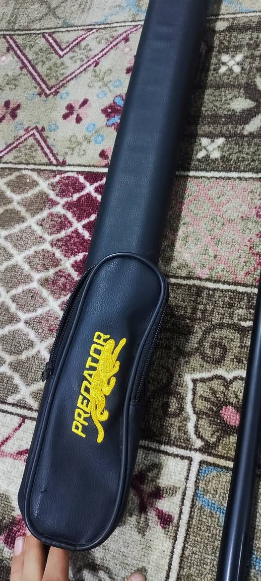 السلام عليكم كيوب كاربون للبيع جديد الله شاهد ما مستعمل قليل جدا وبسعر مناسب
ملحقات الكيوب 
1/جوك امريكي اصلي الجوزي 
2/ جف بليارد برايدر
3/ جنطه كذالك برايدر 
الكيوب تأخذه وراسك بارد لأن ما مستخدم هواي ابد 
الاستفسار الرقم *********** خاص واتساب متواجد
