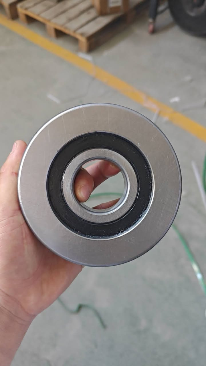 Forklift mast roller bearing
#forklift
#bearing
#forkliftparts
#forkliftsparepart


**إذا كنت صاحب هذا الإعلان وتريد حذفه لأي سبب، رجاءا أرسل رسالة إلى الدعم الفني**