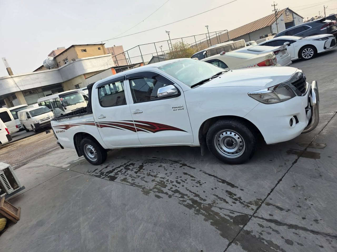 السلام عليكم بيكم للبيع موديل 2014 السياره كلش جديده كير عادي مكفولة كفاله عامه رقم سليمانيه حداديه جديده تايرات جديده لايت زنون رقم جديد   العنوان بابل  ***********   السعر  188 وبيها مجال                   السياره مكفولة
